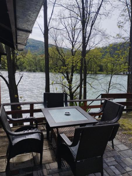 Drinski San, Buchen Sie  Hotels in Zentralserbien mit Parkplatz, Parkplätze