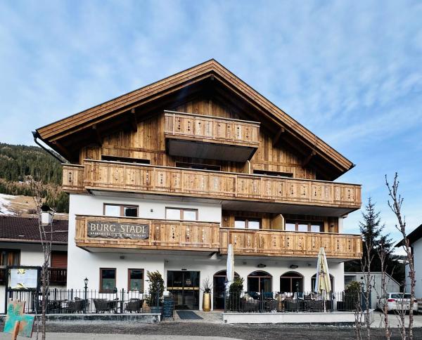 Burgstadl Aparthotel & Restaurant, Prenota  Hotel a Tirolo con colazione, Colazione