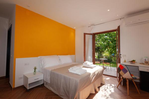 B&B Le Dee di Paestum, Buchen Sie  Hotels in Cilento Coast mit Parkplatz, Parkplätze
