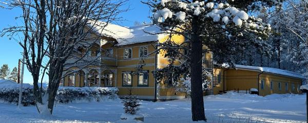 Lokatten Wärdshus, Prenota  Los Gavleborg