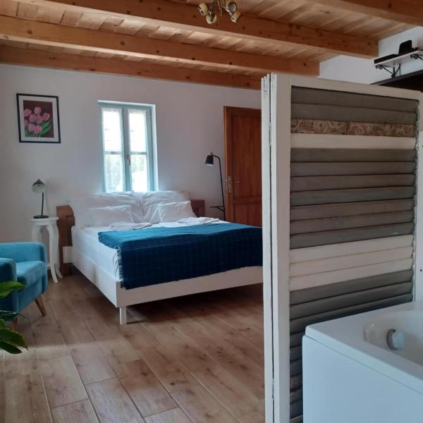 Oszter Udvarház, Buchen Sie  Hotels mit Pool in Mitteltransdanubien, Schwimmbad