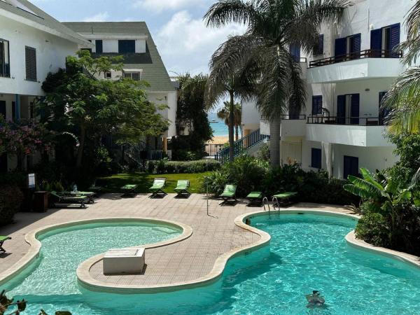 Leme Bedje - Three Bedroom, Pool & Wifi, Prenota  Hotel con piscina a Isole Barlavento, Piscina