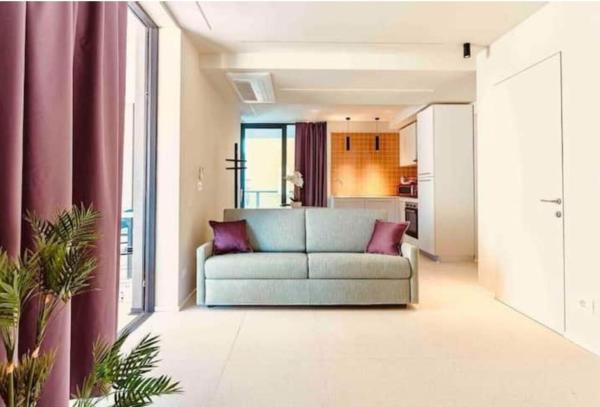 Aparthotel Zefiro com design, large terrace, bike, near beach and thermal, Reserva ahora  Hoteles en Véneto con aparcamiento, Aparcamiento