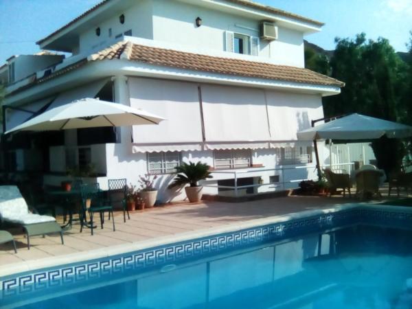 Chalet con dos apartamentos, Book Chalet Murcia Cottages, Cottage