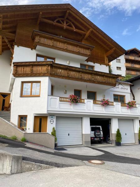 Apart Arera, Prenota  Hotel a Tirolo con parcheggio, Parcheggio