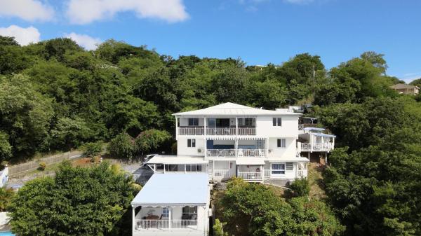Résidence La Clément, Prenota  Hotel con piscina a Fort-de-France, Piscina