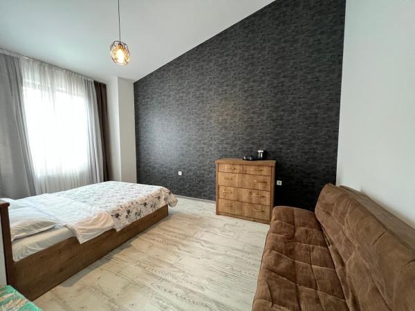 Guest House PIROSMANI, Buchen Sie  Tsqnetʼi Kvemo Kartly