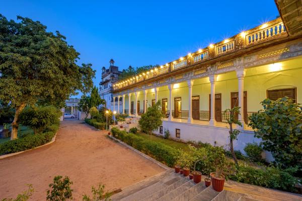 Neemranas - Piramal Haveli, Prenota Hotel Alsisar Rajasthan