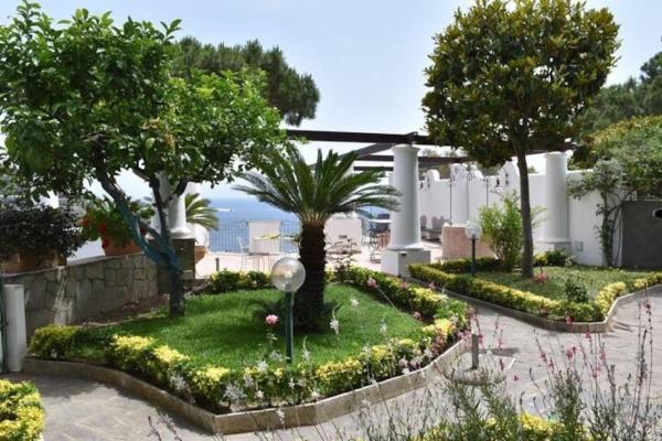Villa Vittoria, Ischia, Buchen Sie  Ischia Ischia
