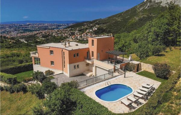 Cozy Home In Solin With House A Panoramic View, Buchen Sie Ferienhaus Hotels in Gespanschaft Split-Dalmatien mit Pool, Schwimmbad