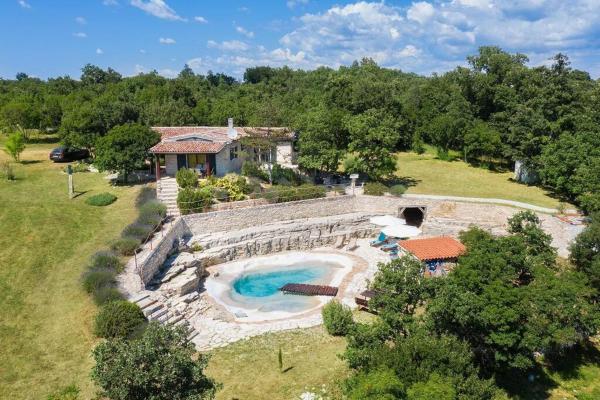 Villa Eternelle, Reserva ahora  Hoteles en Istria central con piscina, Piscina
