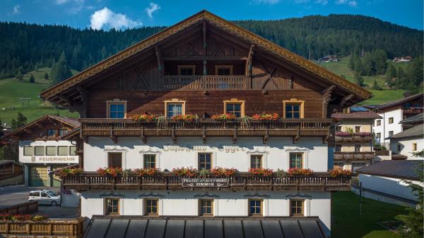 Haus Egger, Prenota  Hotel a Tirolo con parcheggio, Parcheggio