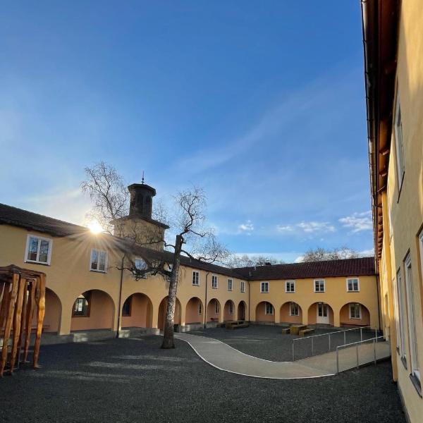 Falstadsenteret - Museum, minnested og senter for menneskerettigheter, Reserva ahora  Levanger 