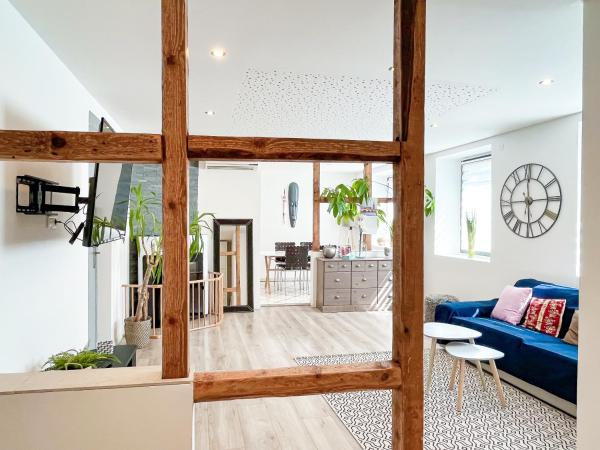 Le 13 - 3min de Colmar Centre, Book  Alsace Hotels with a Parking, Parking