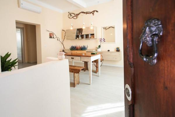 Ervin House, Book  Hotels in Florence with Parking, Parking