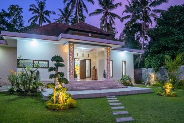Bali Village Villa, Reserva ahora  Hoteles con piscina en Bali, Piscina