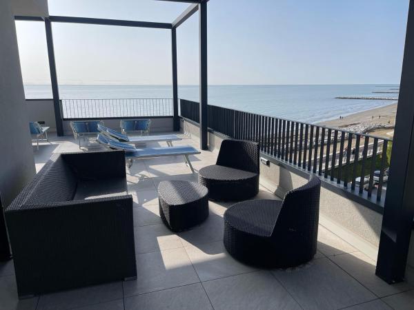 Nuovo Residence Serenissima Frontemare - Agenzia Cocal, Reserva ahora  Hoteles en Véneto con aparcamiento, Aparcamiento