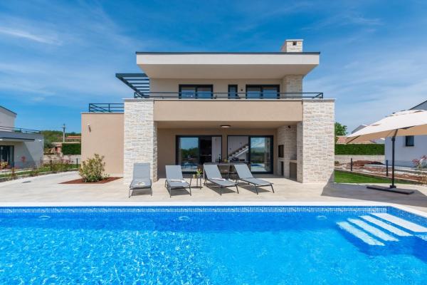 Villa Mahalo, Reserva ahora  Hoteles en Istria central con piscina, Piscina