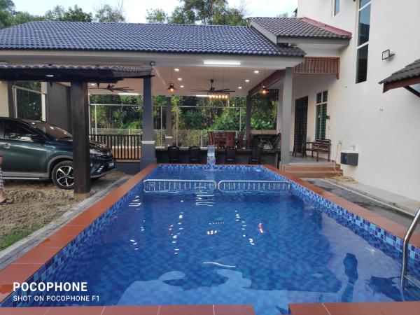 Villa Gong Badak, Kuala Terengganu, Prenota  Hotel a Terengganu con parcheggio, Parcheggio