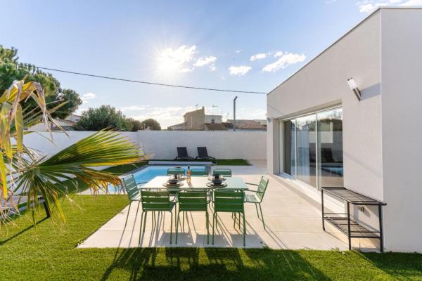Villa Selva, Plage à 500m, Réserver  Hôtels à Hérault avec piscine, Piscine