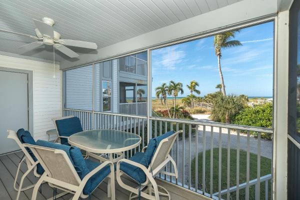 Beach  One Bedroom Villa by RedAwning