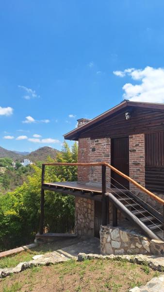 Balcón de Los Aromos, Prenota  Hotel a Córdoba con parcheggio, Parcheggio