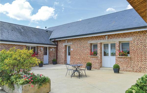 3 Bedroom Awesome Home In Roisel, Réserver Maison de vacances Roisel 