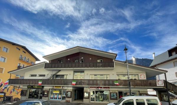 Hotel Tarvis, Reserva ahora  Hoteles en Véneto con aparcamiento, Aparcamiento