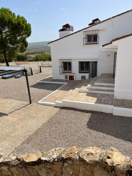 DJM Palms - Shared Casa Rural - Casa Rural Compartida - No es una casa privada, Prenota  Ayora Comunità Valenziana