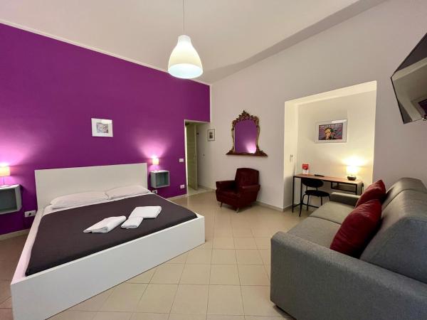 Pop Santa Chiara, Buchen Sie Hotel Historische Altstadt Neapel Neapel