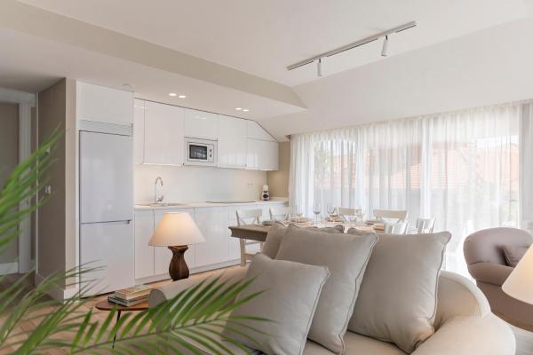Apartamentos Plaza Center, Buchen Sie  Hotels in Kantabrien mit Parkplatz, Parkplätze