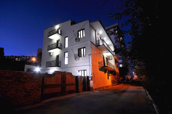 BERIKA HOUSE