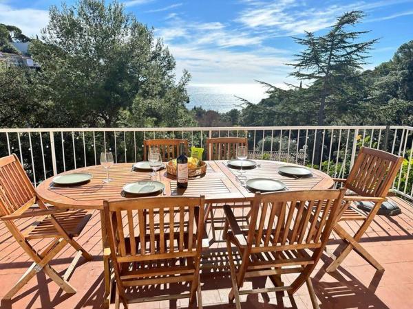 Villa frente al Mar con Piscina y Playa Privada, Prenota  Hotel a Costa Brava con piscina, Piscina