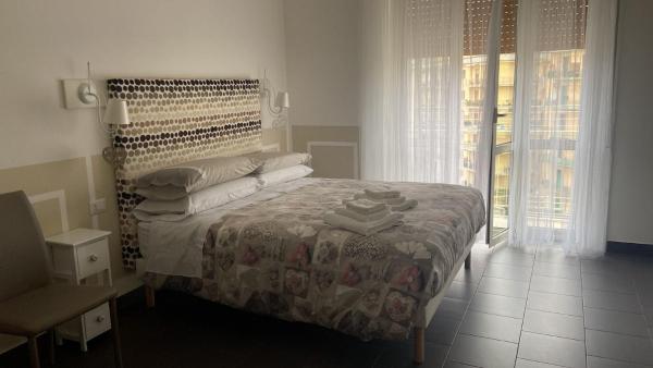 B&B La Piccola Stella, Buchen Sie  Hotels in Salerno mit Parkplatz, Parkplätze