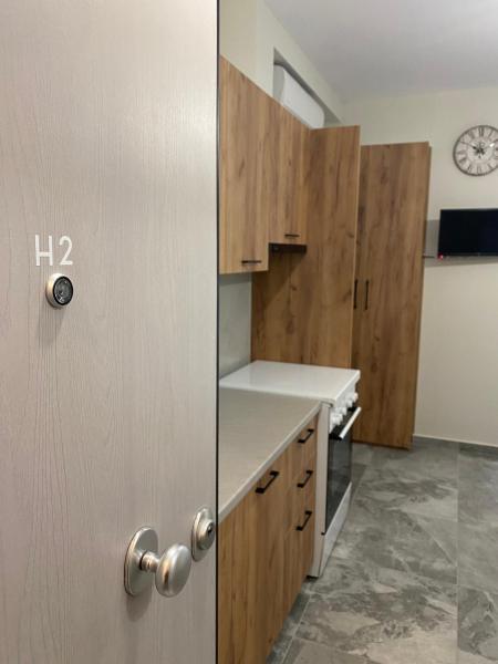 Brand new studios Η1-Η2-Η3, Book  Cheap Hotels in Larissa