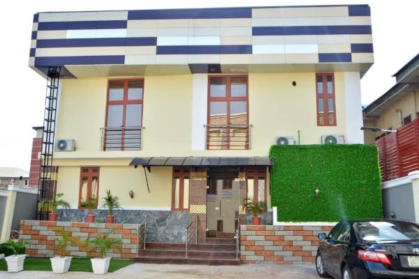 MCLORRETS SUITES, Buchen Sie  Enugu Nigeria