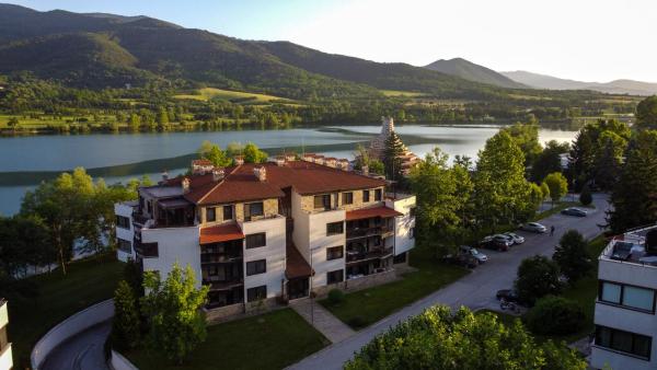 Pravets Lake Panorama Apartments, Buchen Sie Ferienwohnung Hotels mit Pool in Sofia, Schwimmbad