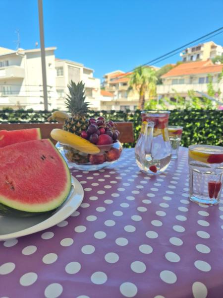 Apartman Gabriel, Buchen Sie  Hotels in Gespanschaft Split-Dalmatien mit Parkplatz, Parkplätze