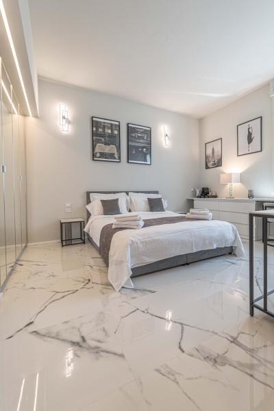 Olympias Moscova Suite, Book  Milan City Centre Milan
