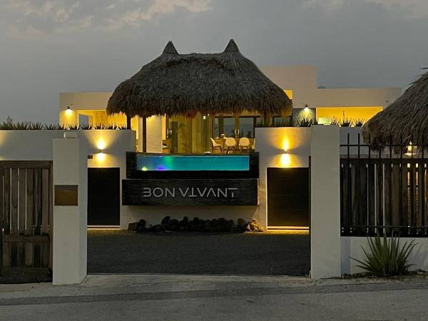 Villa met zeezicht & infinitypool Jan Thiel Curacao, Book  Willemstad Hotels with a Pool, Swimming Pool