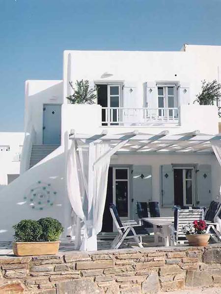 Dolce Vita Waterfront Villa, Logaras, Paros, Prenota  Logaras Paro