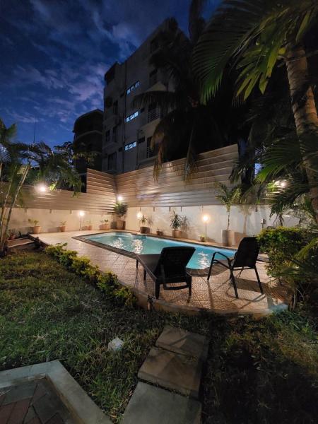 Paloma Villa - Villa Moderne et Privée avec 4 chambres-à-coucher - 5 min de la Plage Flic en Flac, Prenota  Hotel a Mauritius Costa Ovest con piscina, Piscina