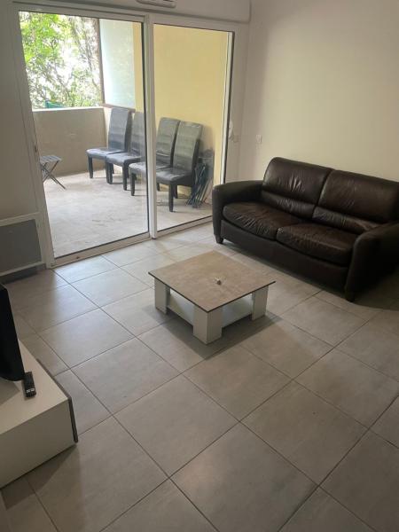 Appartement cozy, 2 chambres en plein cœur de Montpellier, Réserver  Montpellier Hérault