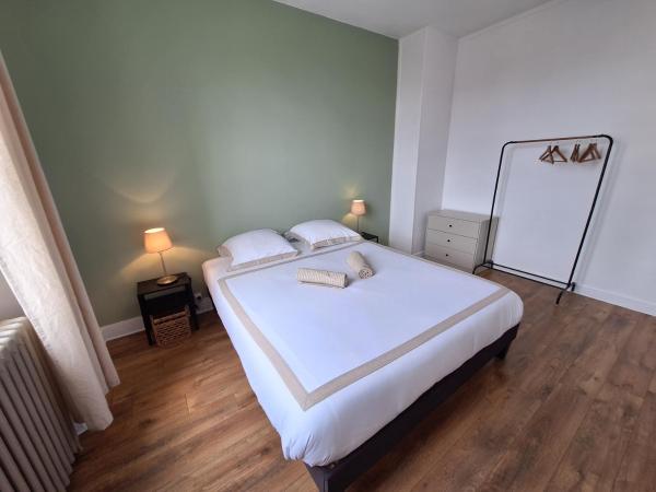 2 Appartements 6 personnes Orléans Centre - Proche gare SNCF, Reserva ahora  Orleans 