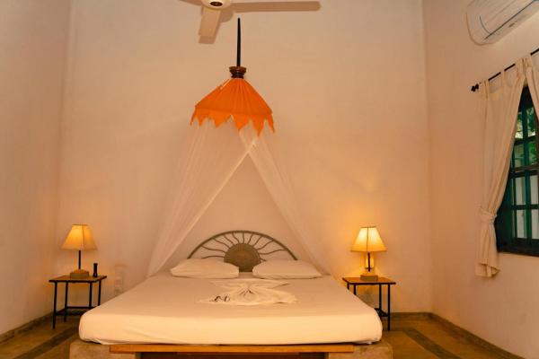 Surya Lagoon Village, Buchen Sie  Günstige Hotels in Trincomalee