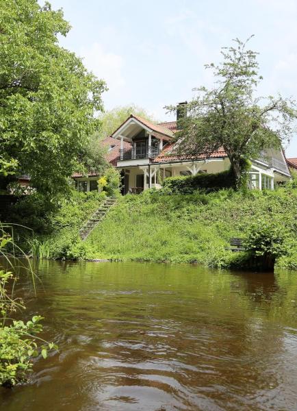 Unique Luxury Villa 22 min to Munich 290m2 Pool Sauna, Reserva ahora  Gauting Alta Baviera