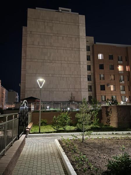 Expo plaza уютная квартира, Buchen Sie Ferienwohnung Taldykolʼ Akmola Region
