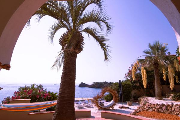 Villa de prestige en bord de mer dans la baie de Cannes, Prenota  Théoule-sur-Mer Alpi Marittime