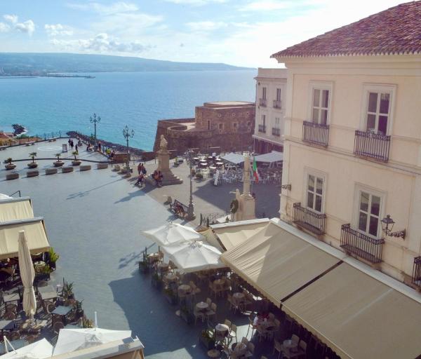 Hotel della Piazza, Reserva ahora  Pizzo Calabria