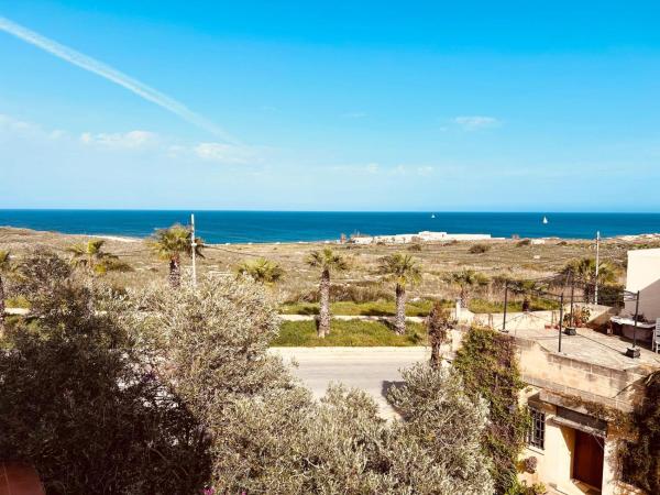 Pamper Rooms, Book  Pembroke Malta